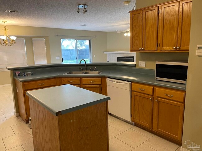 Building Photo - 5162 Goshawk Dr