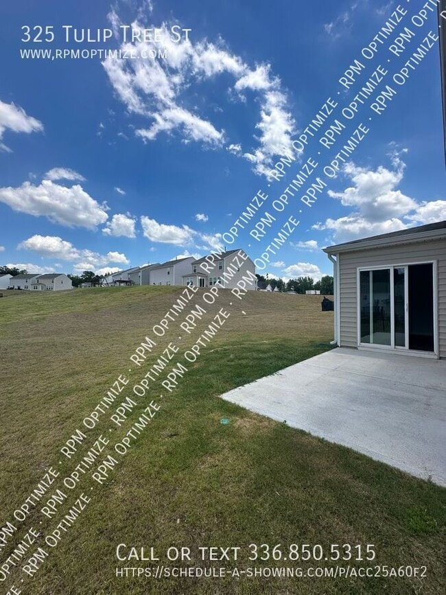 Building Photo - 325 Tulip tree St