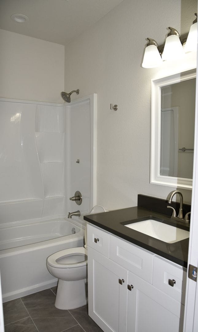 Building Photo - 3/2/2 New Build Duplex