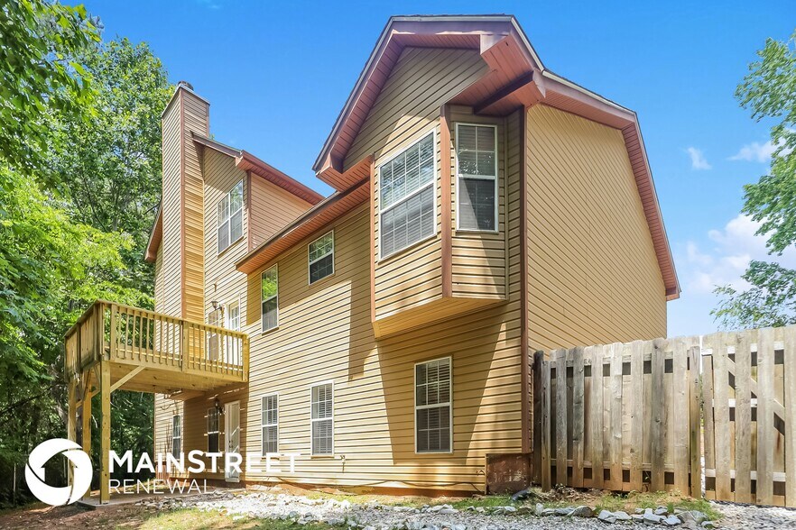 Building Photo - 110 Foster Cir