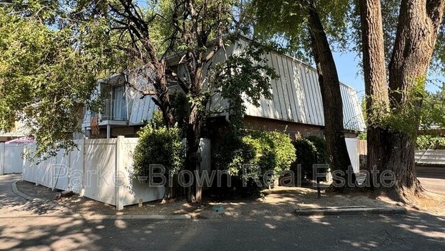 Building Photo - 3414 S 300 E