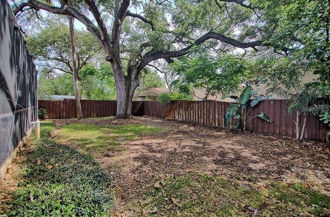 Building Photo - 5908 S Switzer Ave