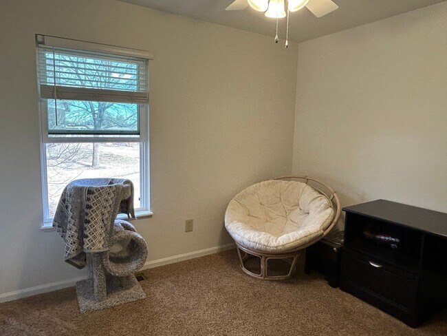 Building Photo - 1602 N 4th St