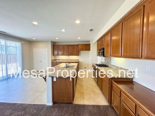 Building Photo - 11845 Elliot Way