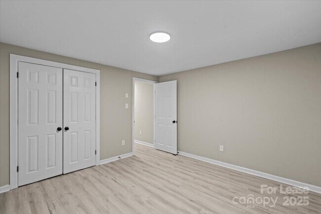 Building Photo - 2519 Marble St