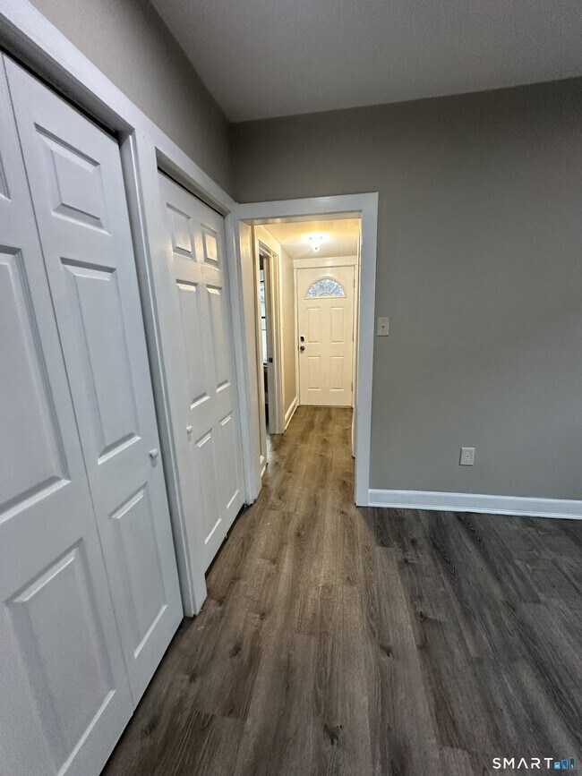 Building Photo - 179 Orland St