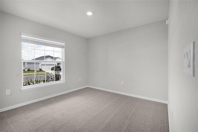 Building Photo - 1460 Fleur Dr