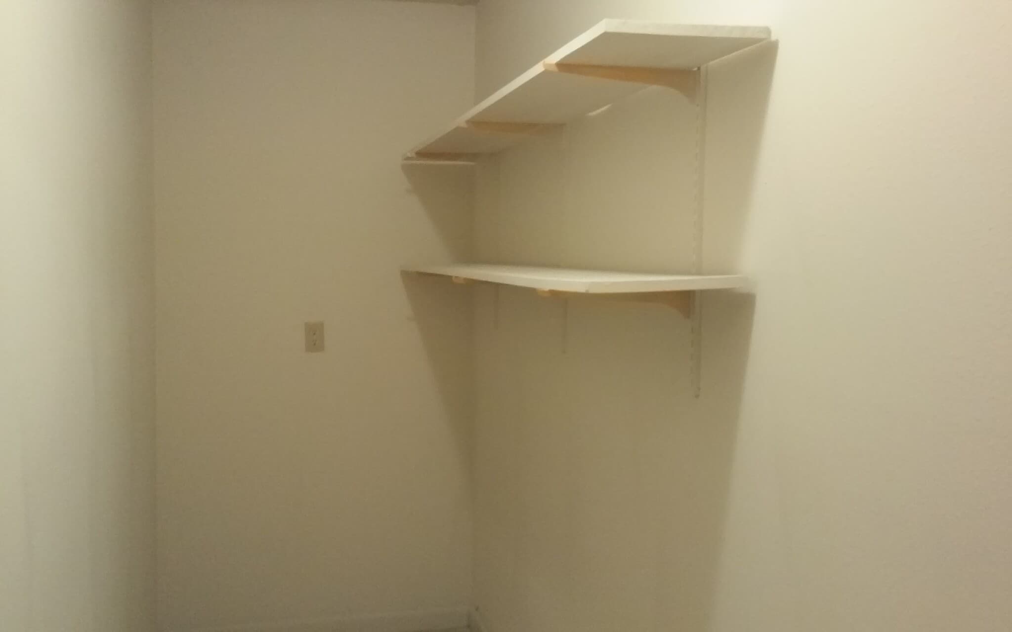 Large storage closet - 931 McFarlan Ave