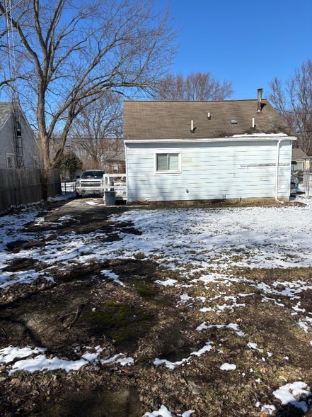 Building Photo - 1374 Webber Ave