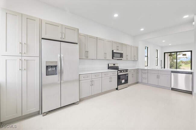 Building Photo - 4333 NW 33rd Ln