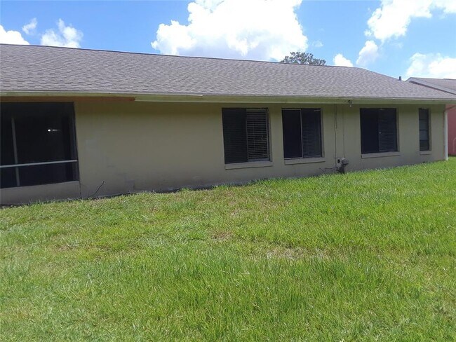 Building Photo - 844 E Flag Ln