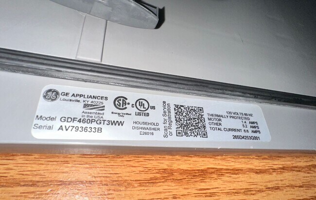 Building Photo - Nice 2 Bedroom/2.5 Bath/1 Car Garage End Unit Townhome For Rent!