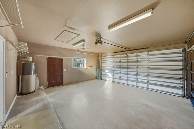 Building Photo - 128 Heritage Way