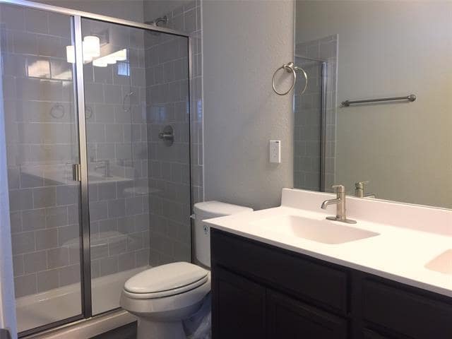 Building Photo - 1023 Skyview Ct