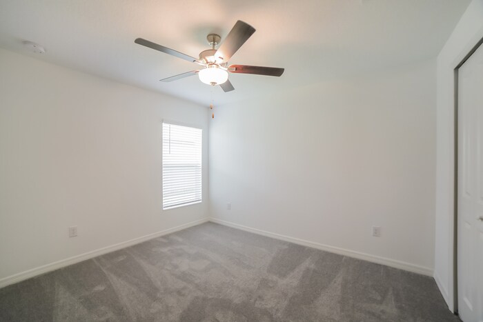 Building Photo - 4113 84th Ct E