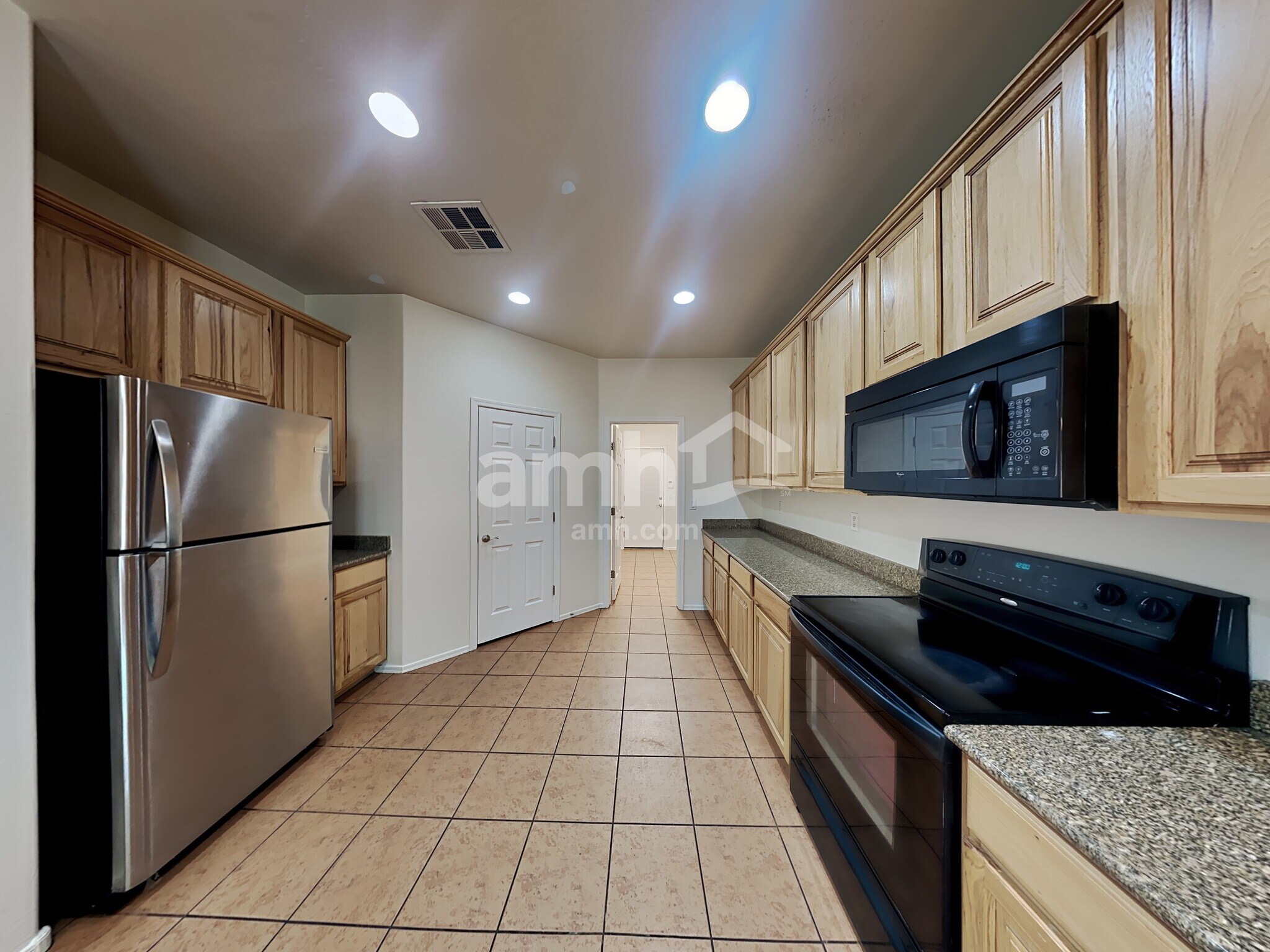Building Photo - 6614 S 68th Ave