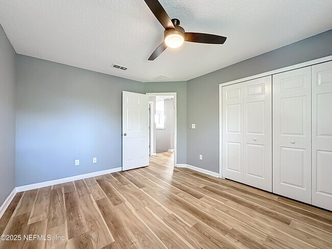 Building Photo - 243 Buck Run Way