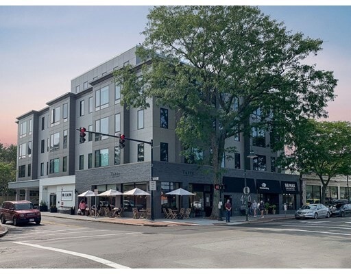 Primary Photo - 421 Harvard St