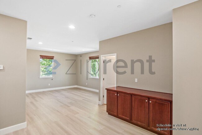 Building Photo - 3356 Cydonia Court