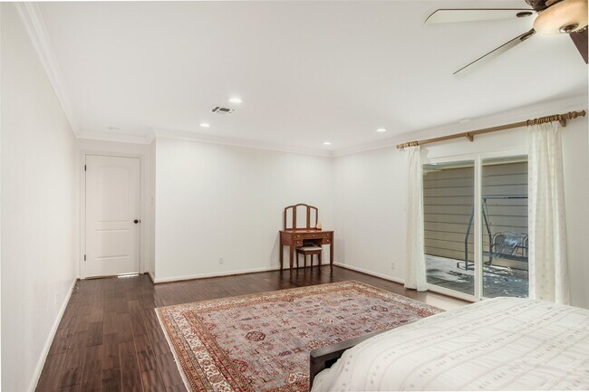 Building Photo - 354 Tealwood Dr
