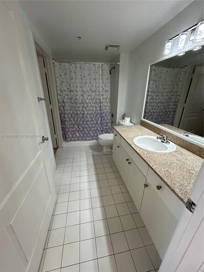 Building Photo - 117 NW 42nd Ave