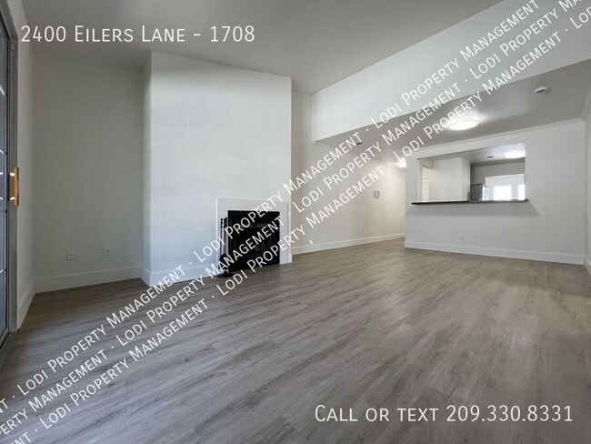 Building Photo - 2400 Eilers Ln