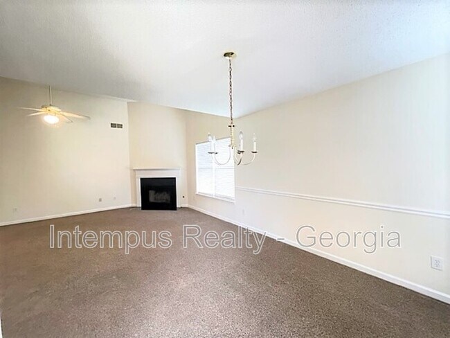 Building Photo - 4389 Persian Ct SW