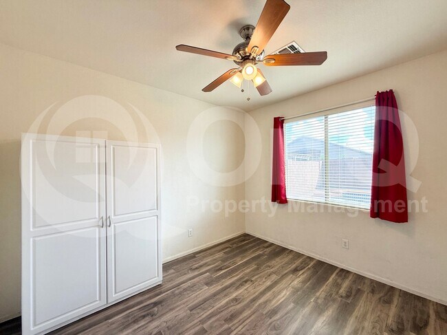 Building Photo - 4805 W Alicia Dr
