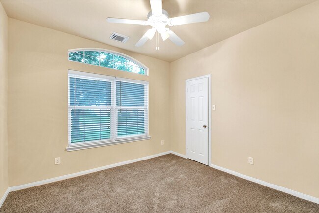 Building Photo - 2830 Sage Bluff Ave