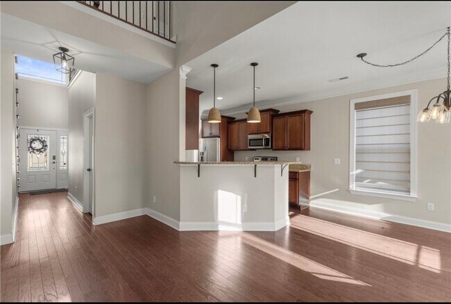 Building Photo - 411 W Sundance Dr