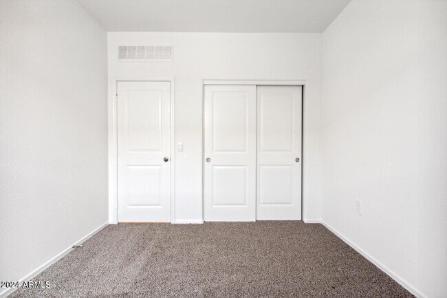 Building Photo - 38220 W Cannataro Ln