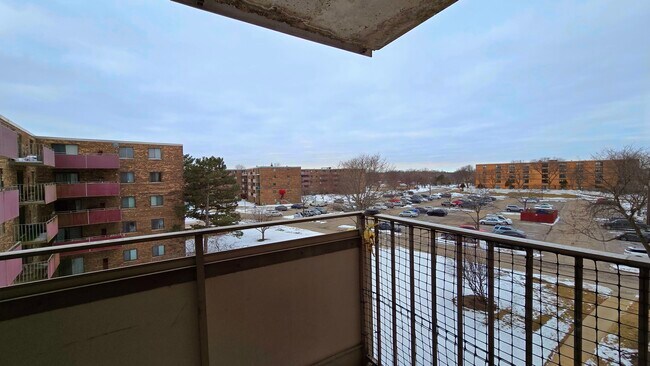 Building Photo - 1460 Fairlane Dr