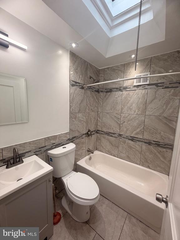 Building Photo - 7420 Ruskin Rd