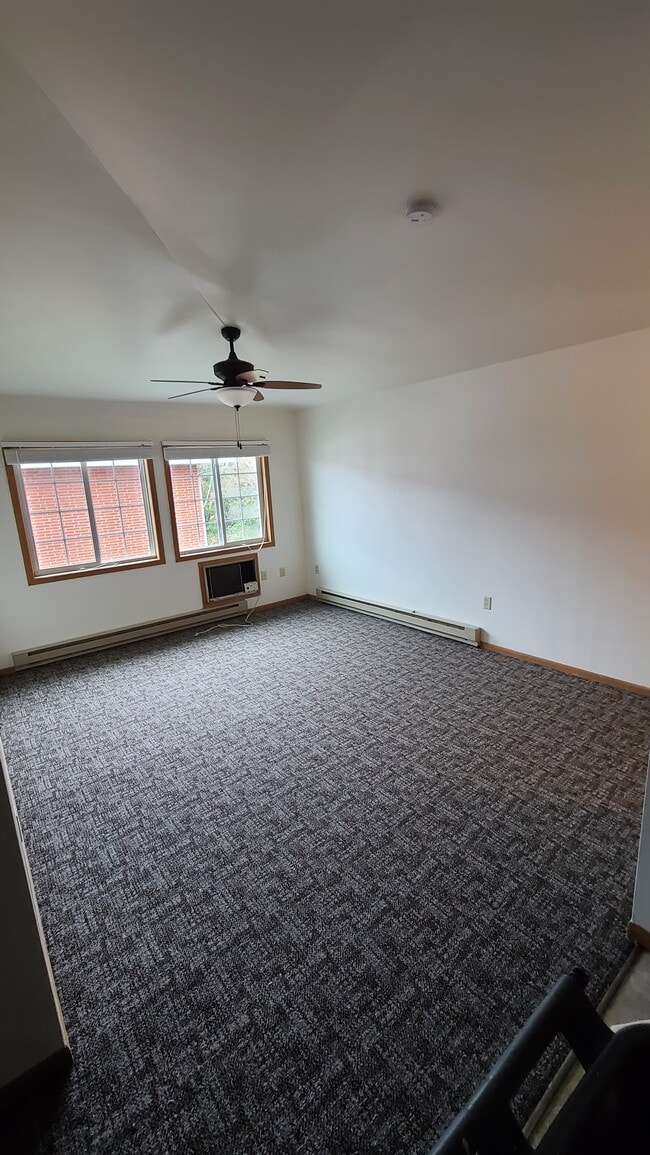 Living Room - 5321 16th St