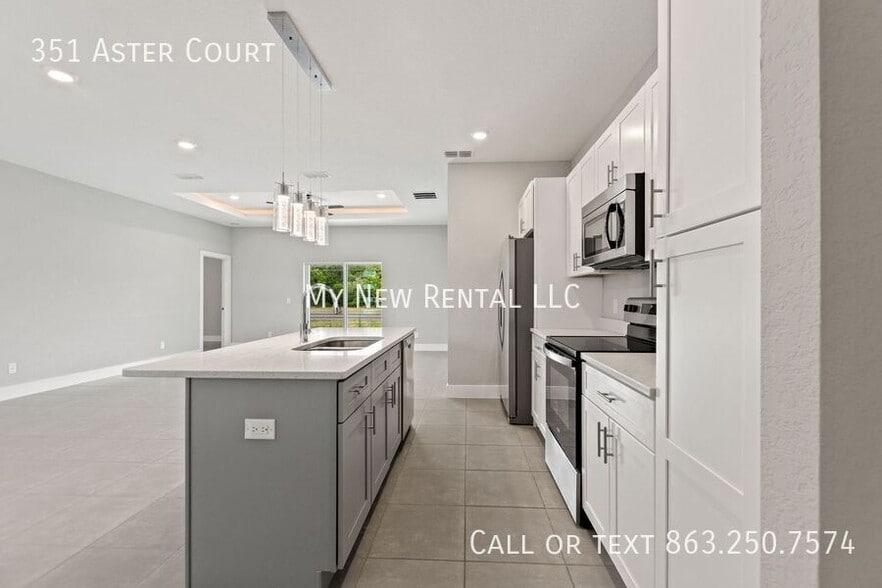 Building Photo - 351 Aster Ct