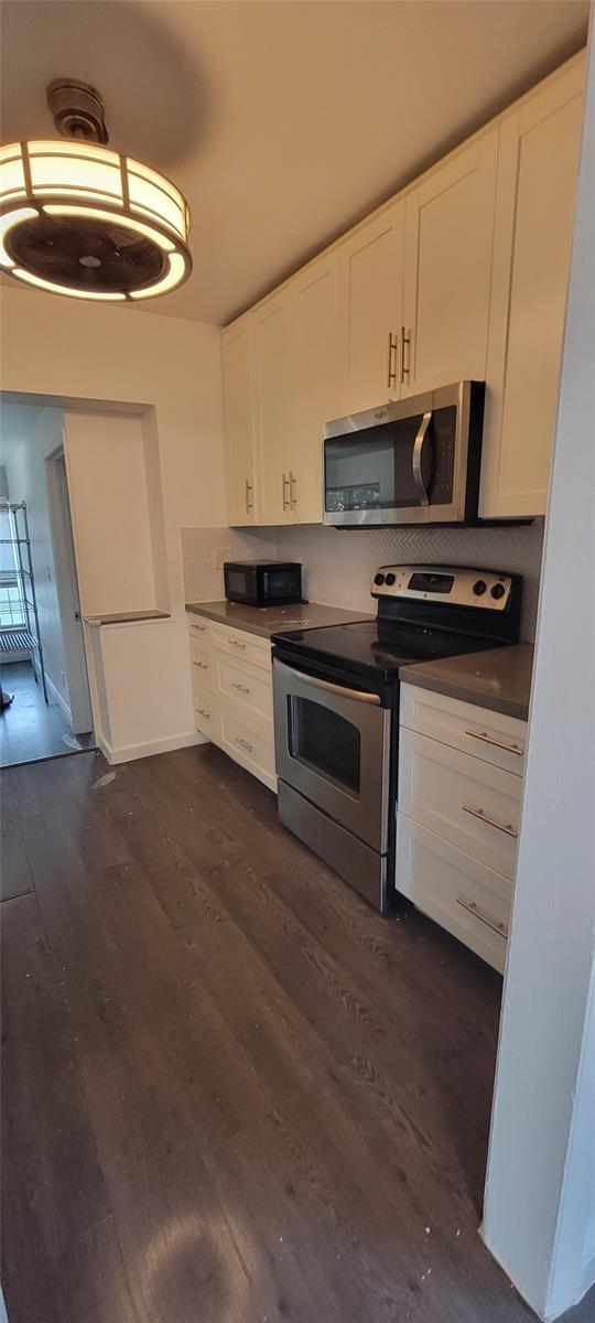 Building Photo - 1938 Fletcher St