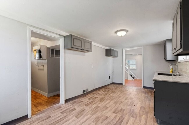 Building Photo - 3021 Old Sellars Rd