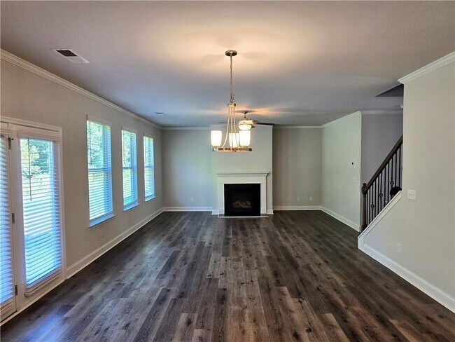 Building Photo - 345 Hellen Vly Dr