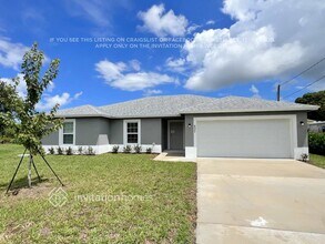 Building Photo - 497 SE Glenwood Dr