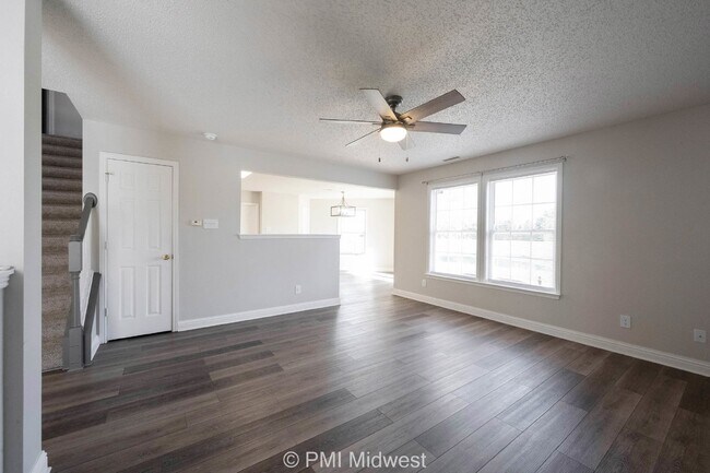 Building Photo - Charming 3-Bedroom Home with 2.5 Baths - Greenfield, IN!