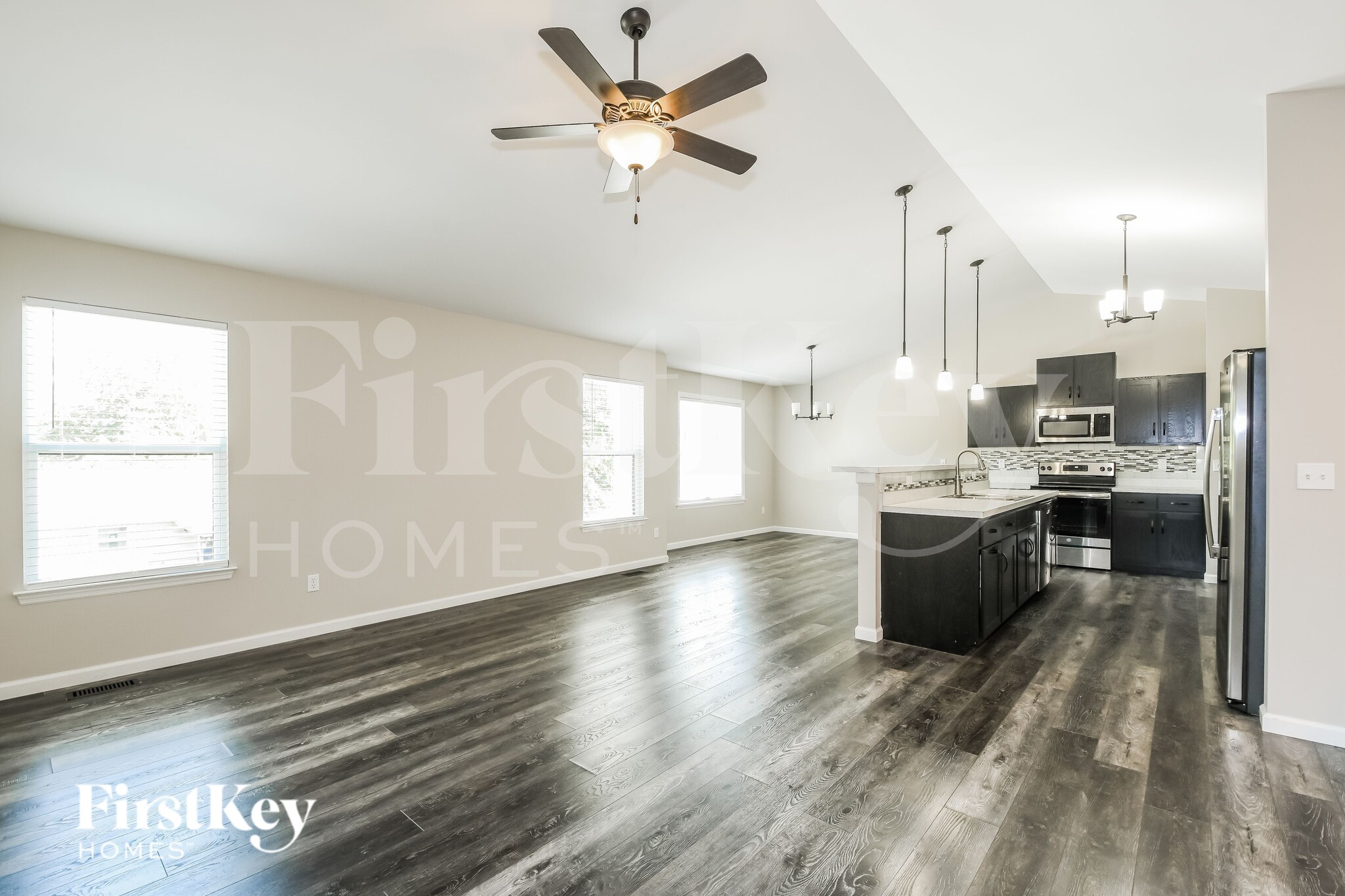 Building Photo - 2220 Tenbrook Rd