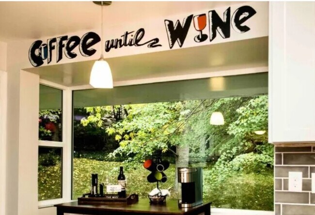 Building Photo - 1945 S 2600 E