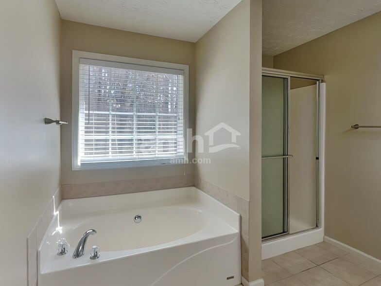 Building Photo - 3500 Watson Gate Rd