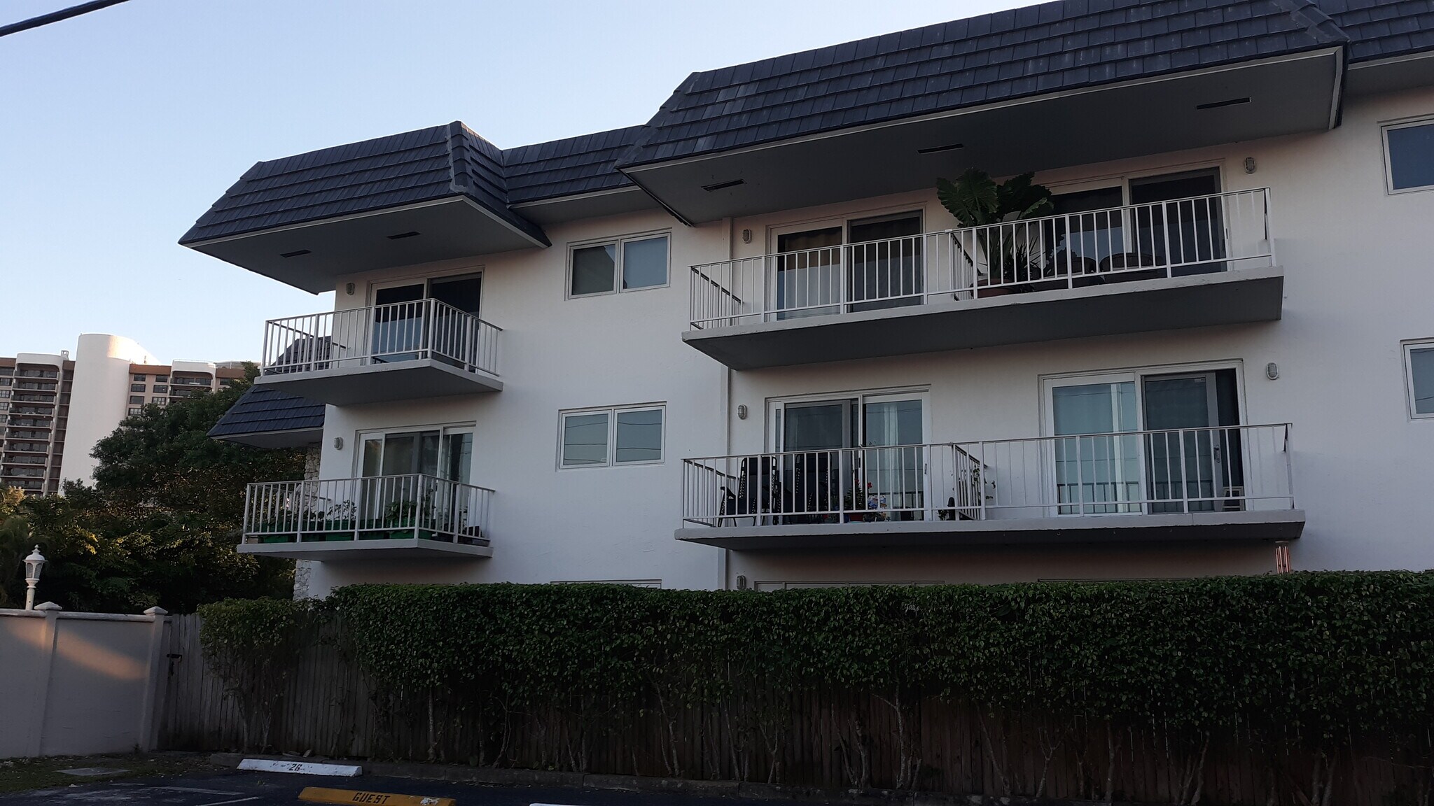 Building Photo - 11610 N Bayshore Dr