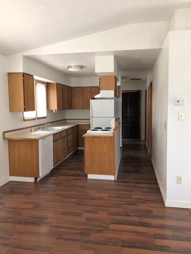 Building Photo - 3005 W Malad St