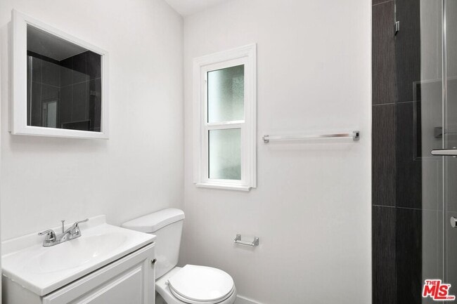 Building Photo - 8918 Cadillac Ave