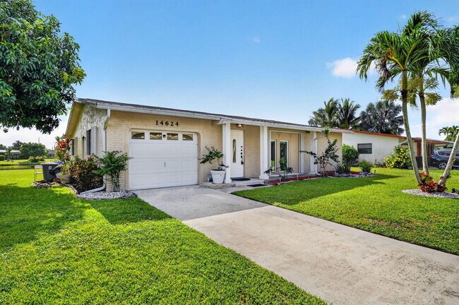 Building Photo - 14624 Country Side Ln