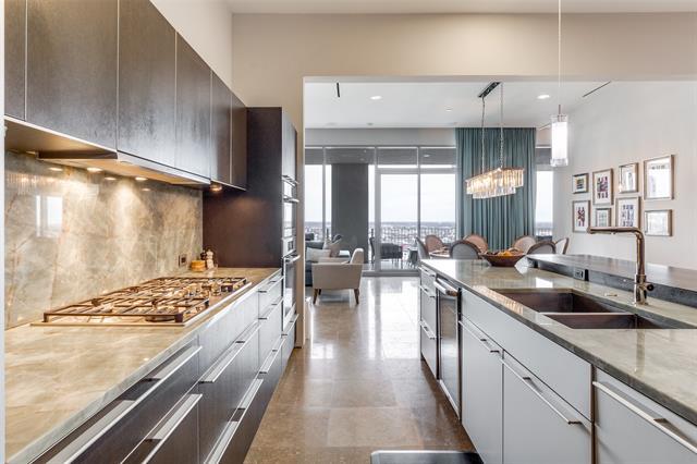 Building Photo - 1717 Arts Plz