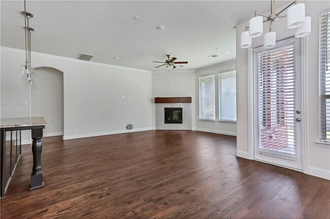 Building Photo - 2064 Remington Dr