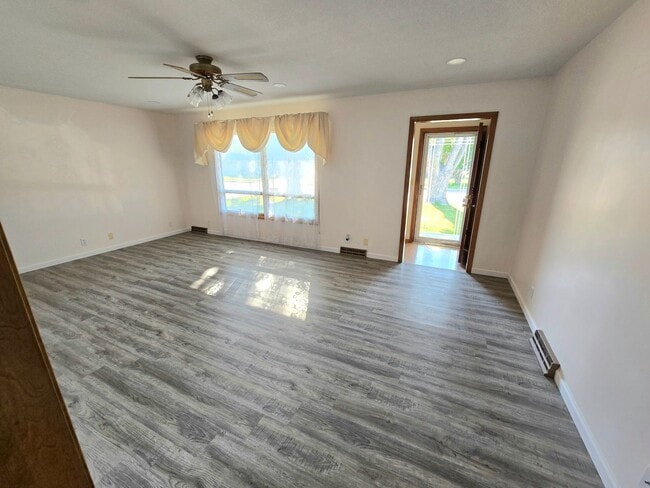 Building Photo - 1133 N Howard Ave